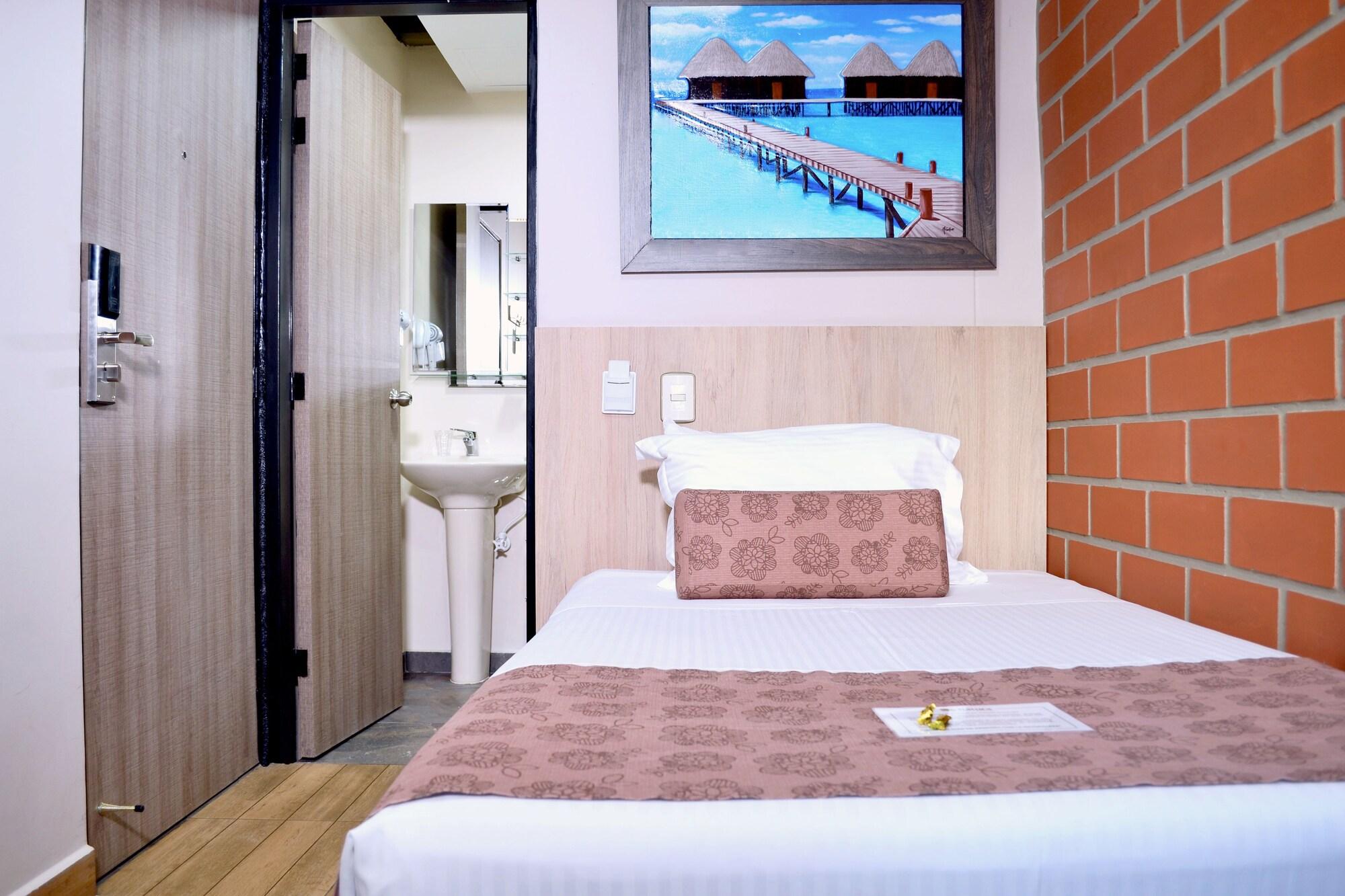 Hotel Provenza Garden Medellin Ngoại thất bức ảnh