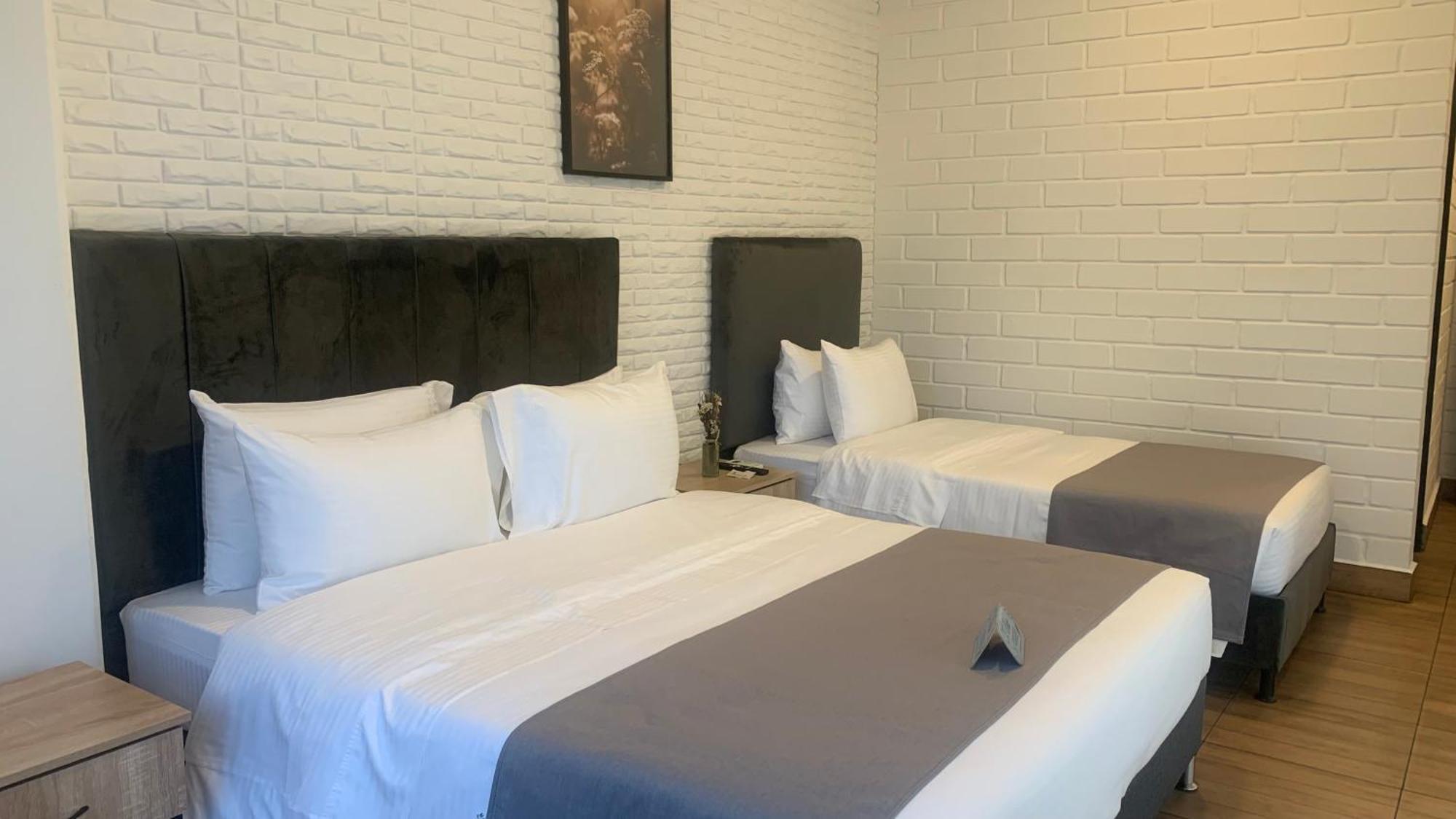 Hotel Provenza Garden Medellin Ngoại thất bức ảnh